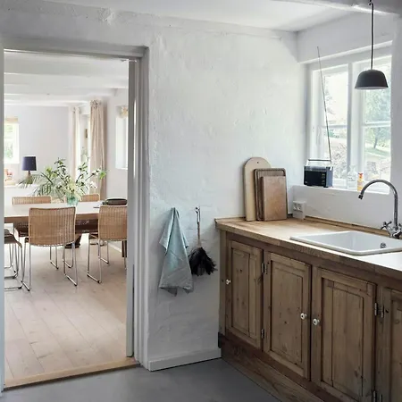Peaceful Forest Idyll In Timber House For Families *